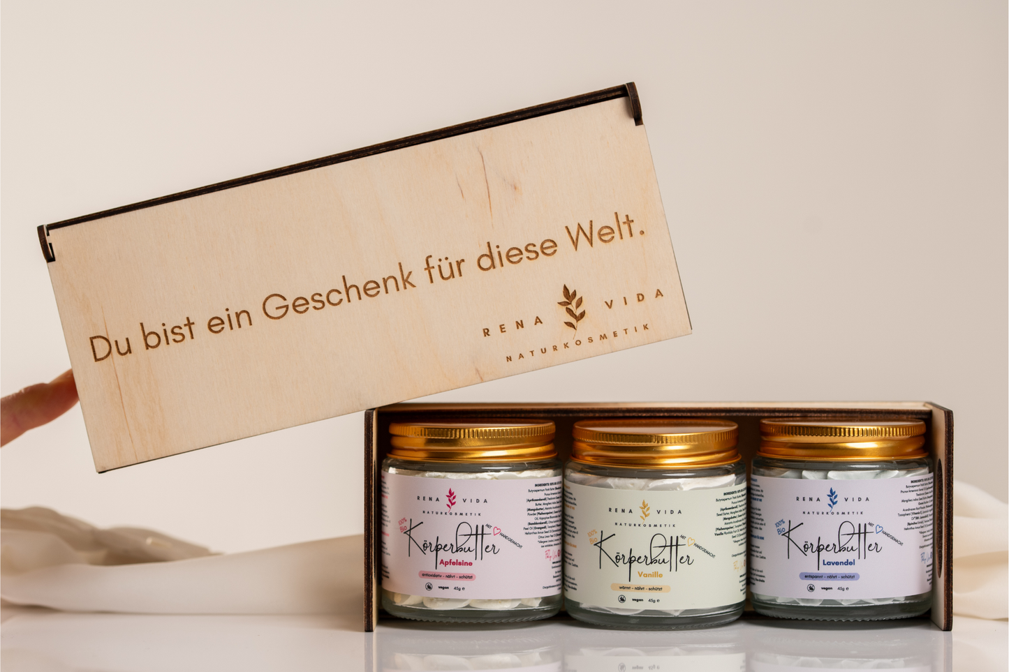 Einzigartiges Geschenk: Deine limitierte Weihnachtsbox - toxinfreie Unikate. Handgemacht. Rein.