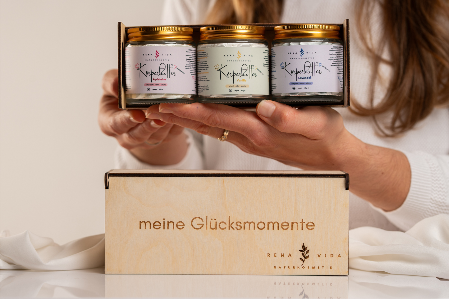 Einzigartiges Geschenk: Deine limitierte Weihnachtsbox - toxinfreie Unikate. Handgemacht. Rein.