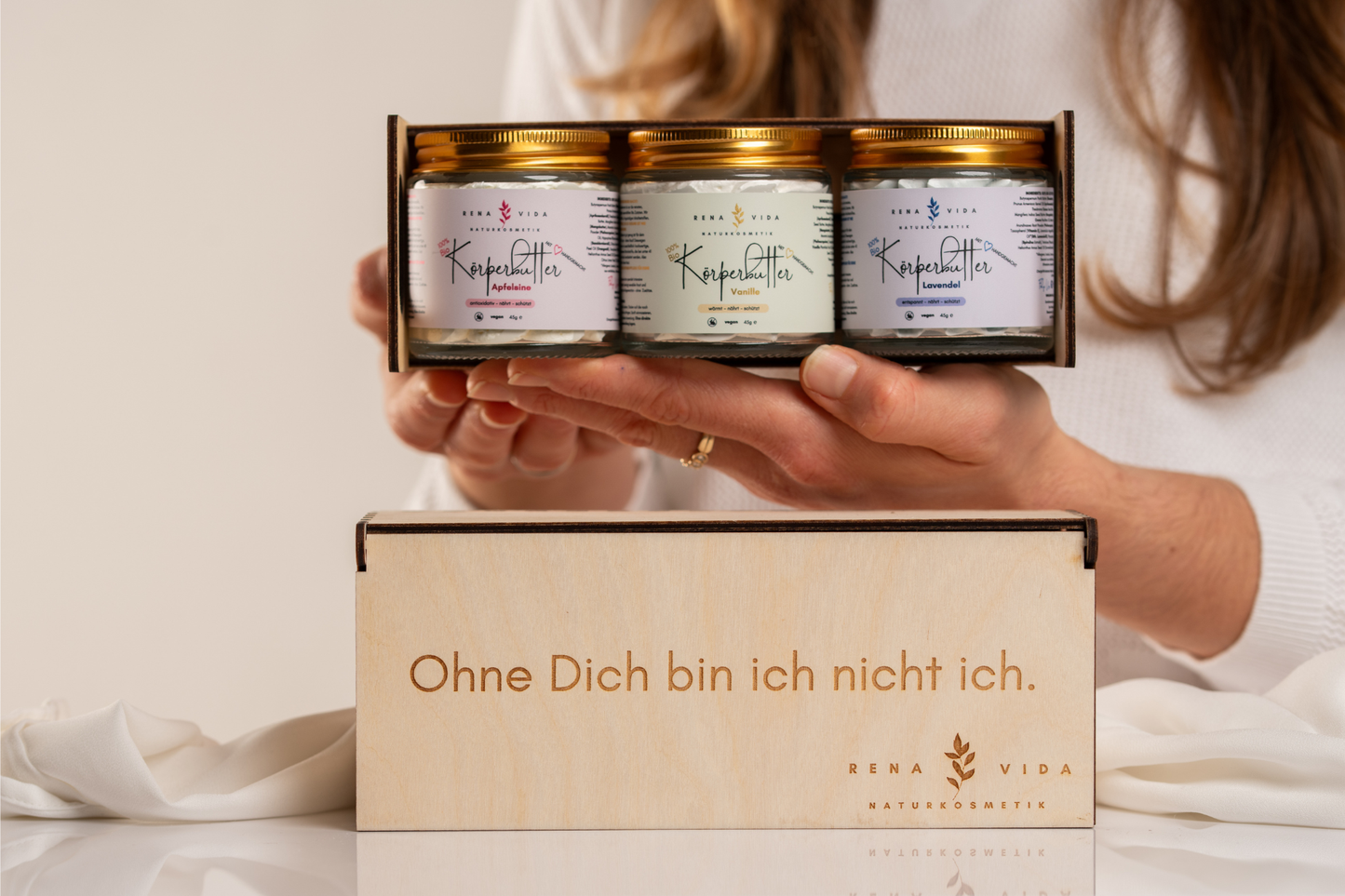 Einzigartiges Geschenk: Deine limitierte Weihnachtsbox - toxinfreie Unikate. Handgemacht. Rein.